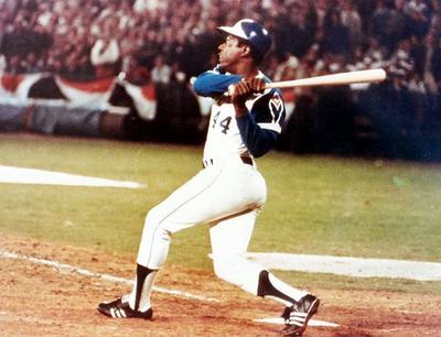 This Day in History: Hank Aaron Breaks Babe Ruth's Home Run Record ...