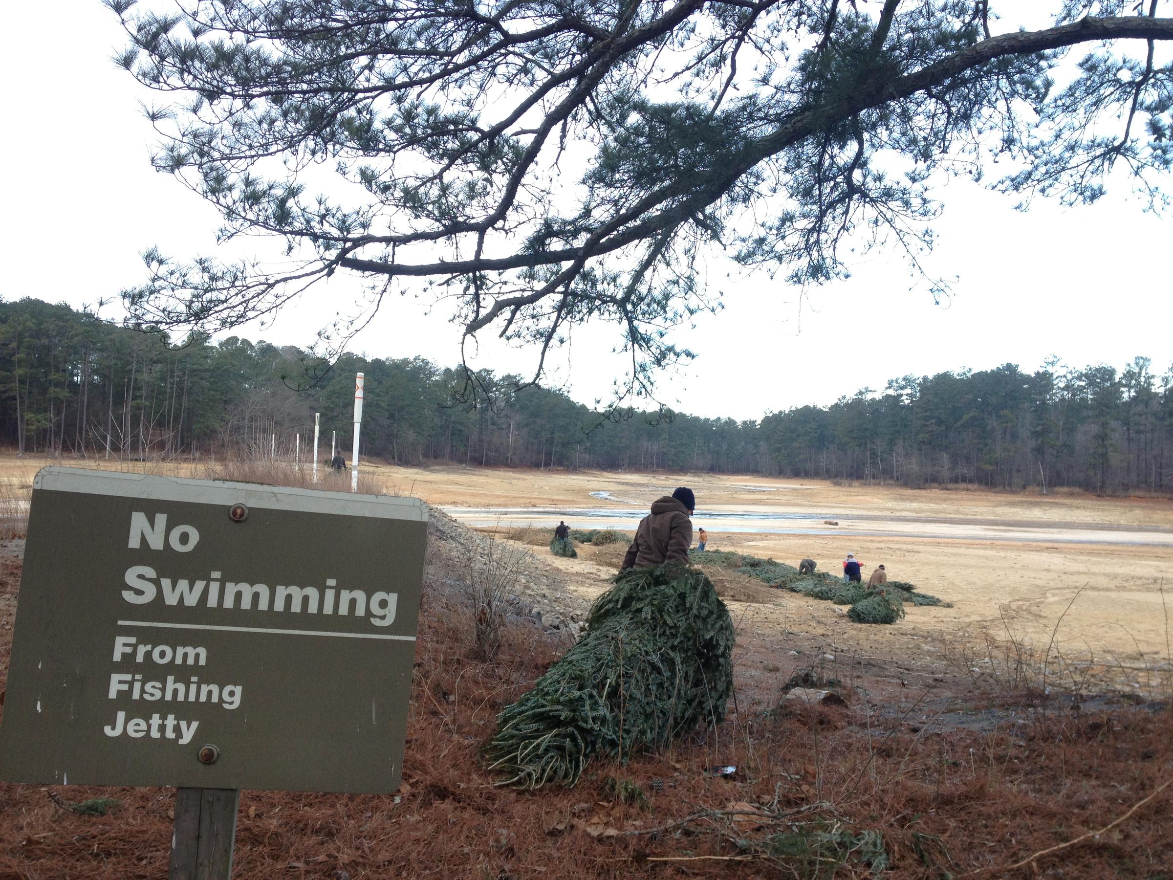Christmas Tree Reefs In Lake Allatoona Wabe 90 1 Fm
