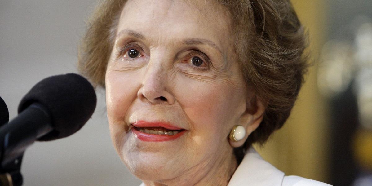 Former First Lady Nancy Reagan Dies At 94 In California Wabe 90 1 Fm