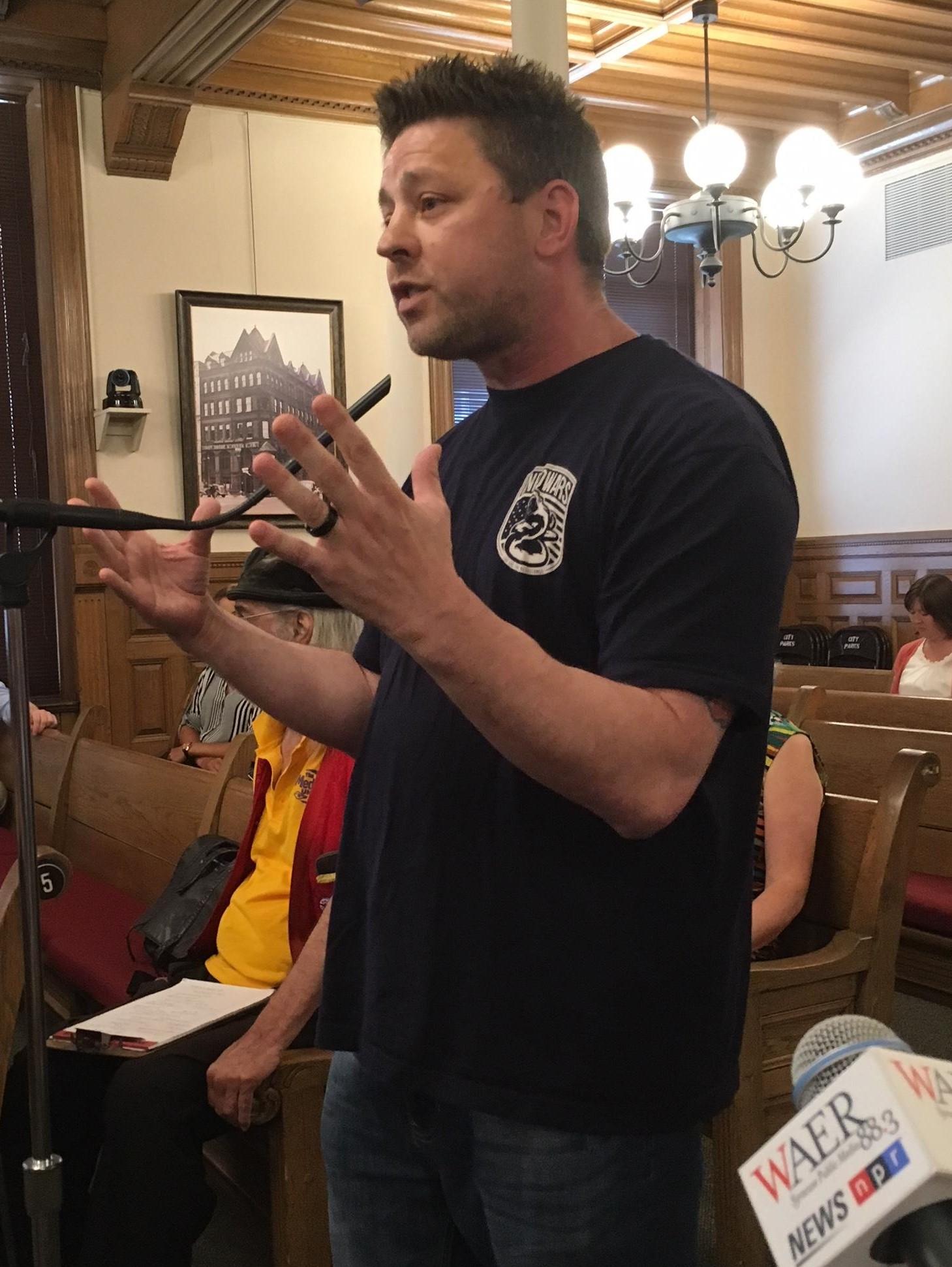 syracuse taxi drivers tell councilors that ride hailing services