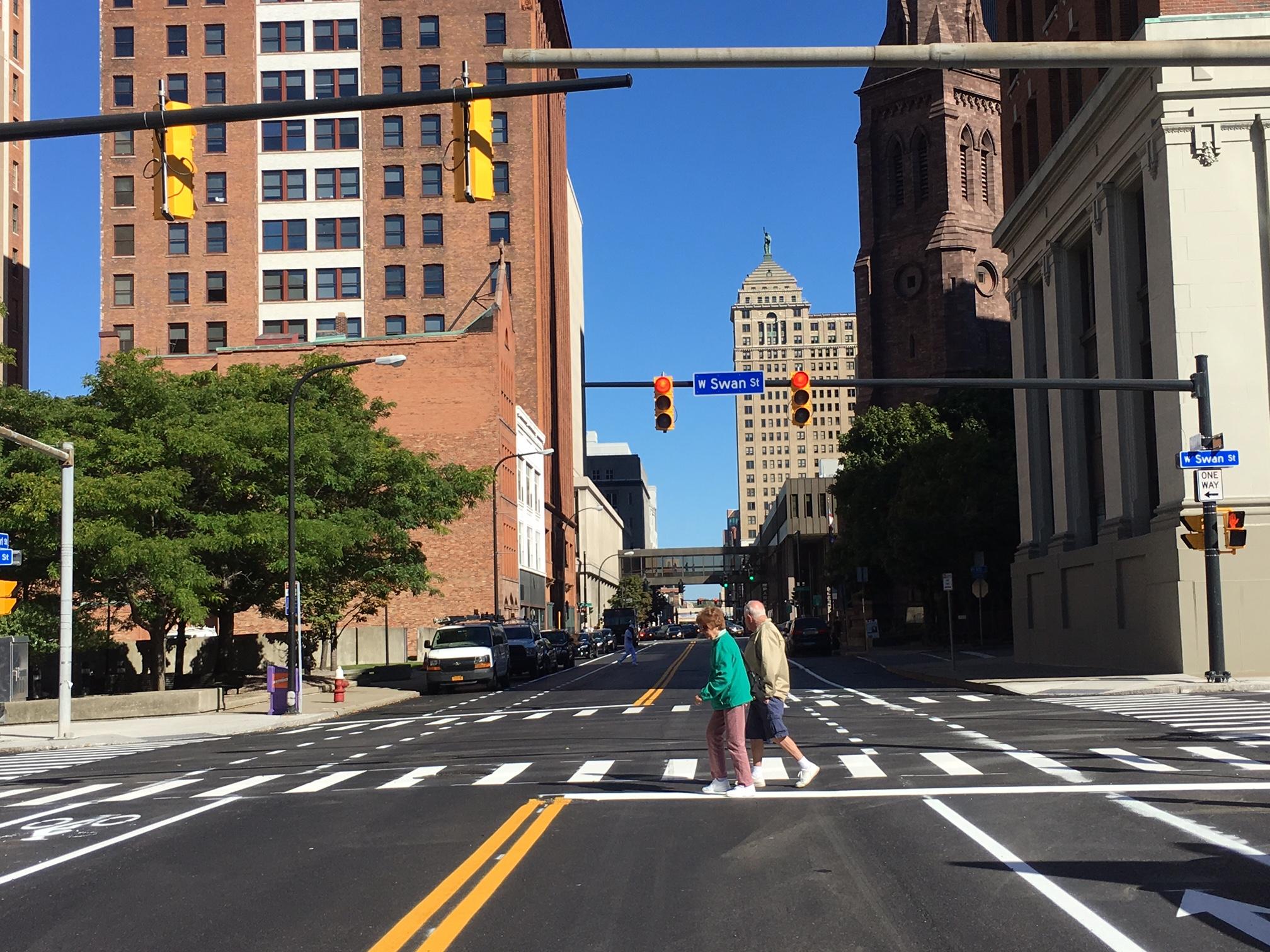 two-way-traffic-now-flowing-on-pearl-street-wbfo