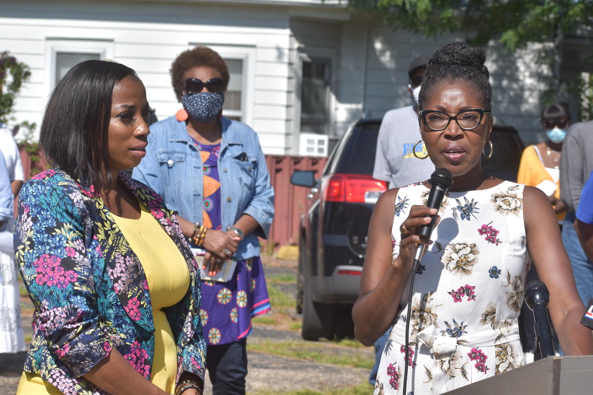 Former WEEKTV Reporter Denise Jackson Running For 1st District Council
