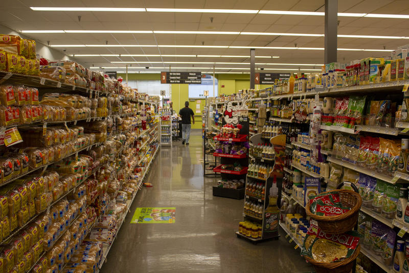 Giant Eagle Doesn't Monopolize Pittsburgh's Grocery Scene, So Why Does