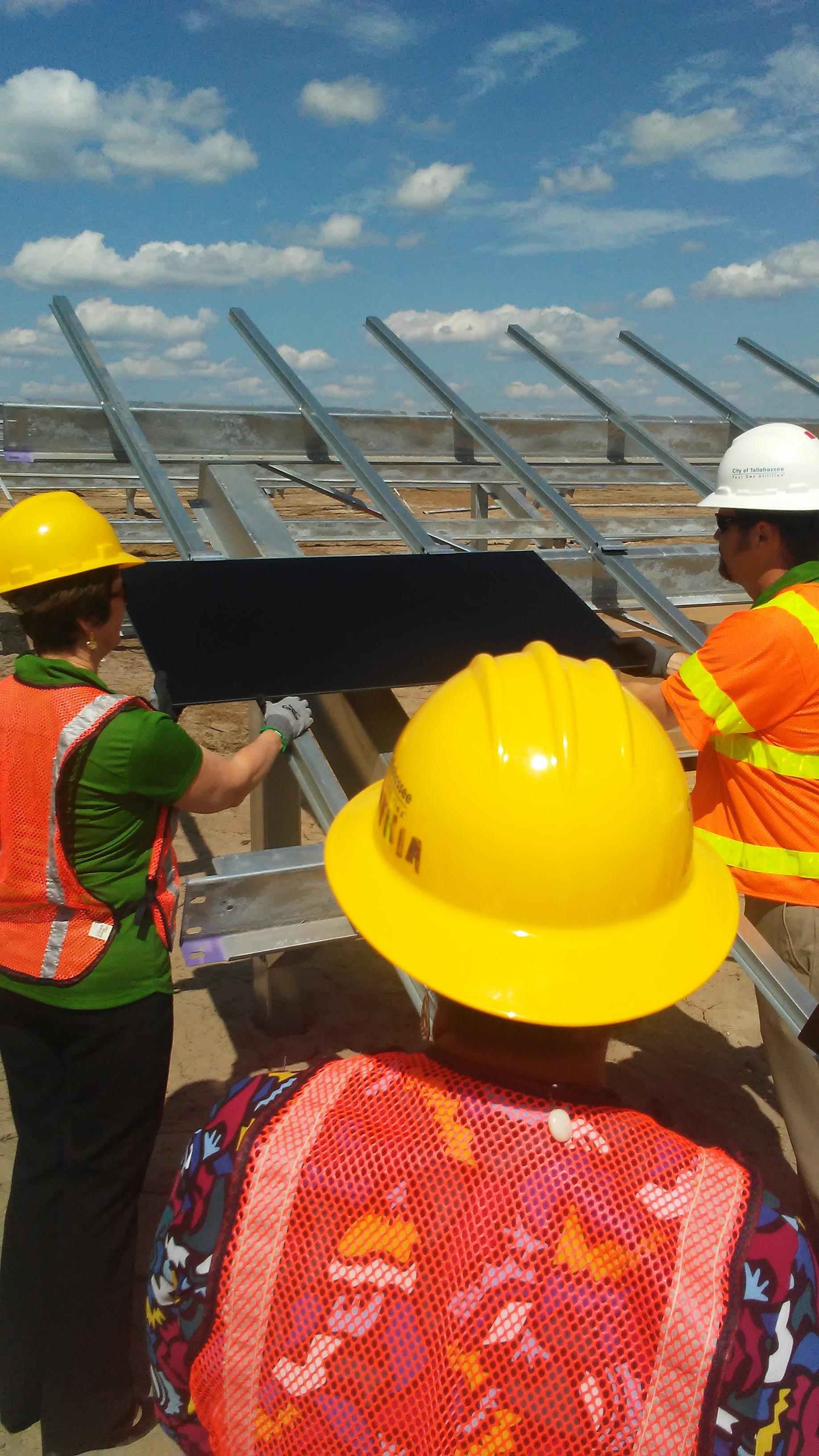 tallahassee-begins-installing-first-of-200-000-solar-panels-wfsu