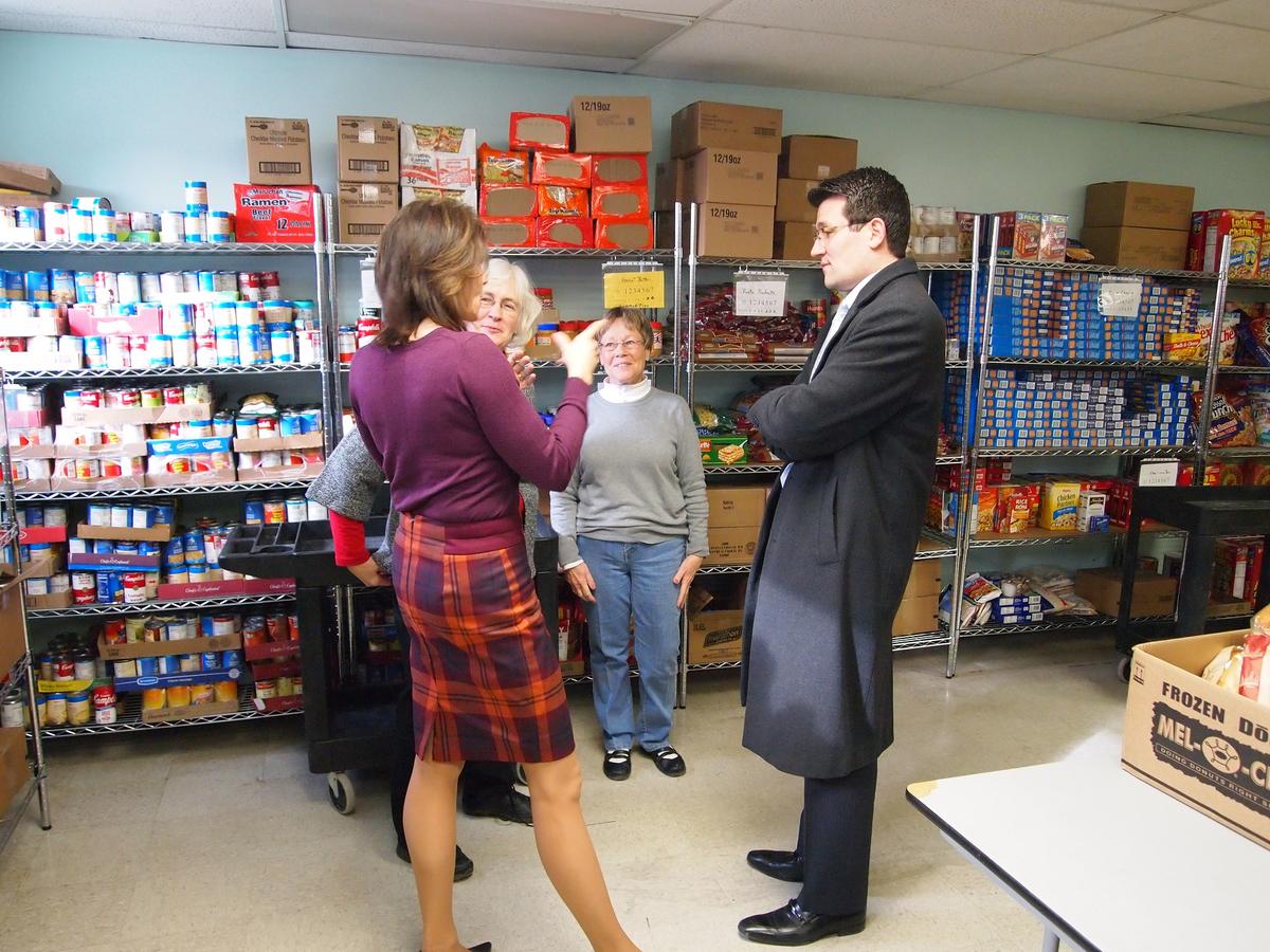 Galesburg Food Pantry Needs Help Tri States Public Radio