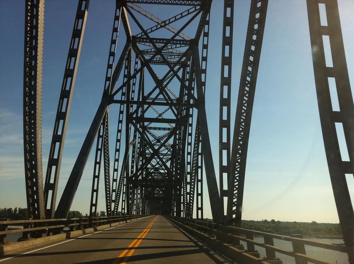 Bridging Kentucky Project To Repair Bridges In All 120 Counties | WKMS