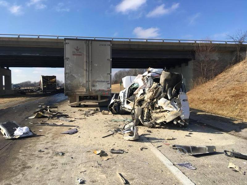 (Update) Deadly MultiVehicle Crash on I24 in Christian County WKMS