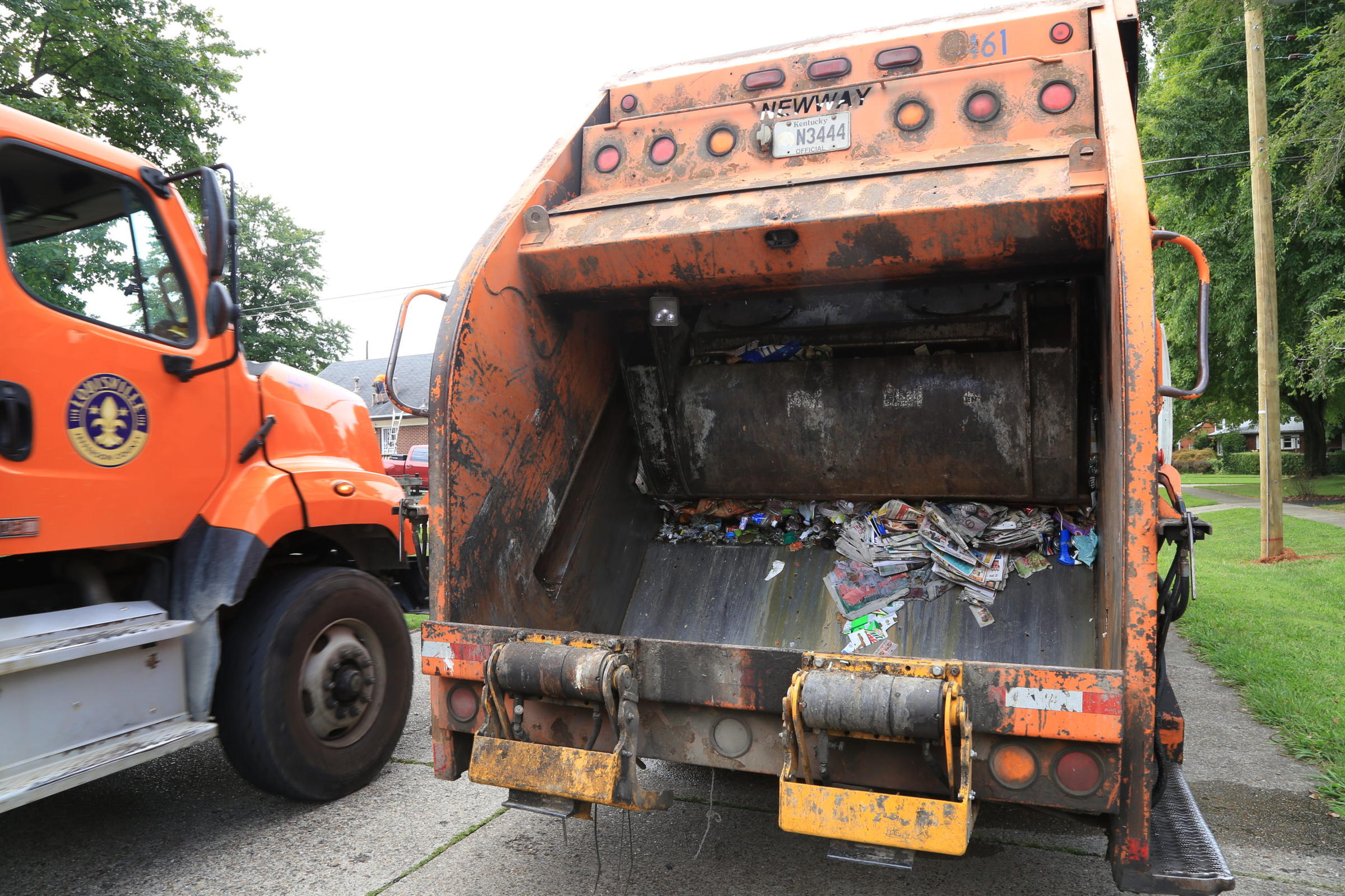 Ky. Allows Trash Collectors To Mix Recycling, Yard Waste During ...