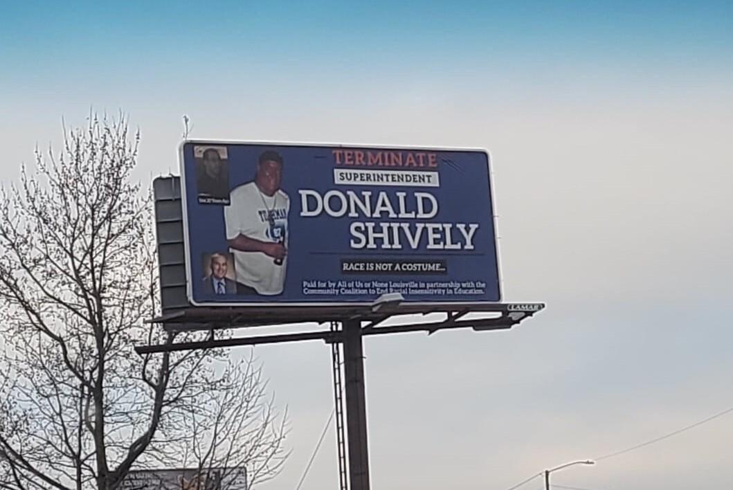 Billboard In Western Kentucky Town Calls For School District ...
