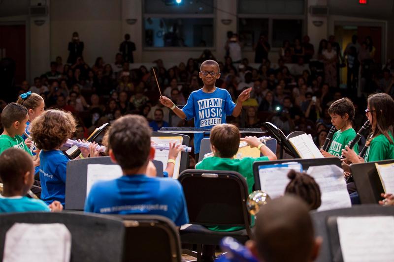 Une performance du Miami Music Project, qui recevra un investissement de 750 000 dollars de Knight pour initier davantage de jeunes à la formation en musique classique.