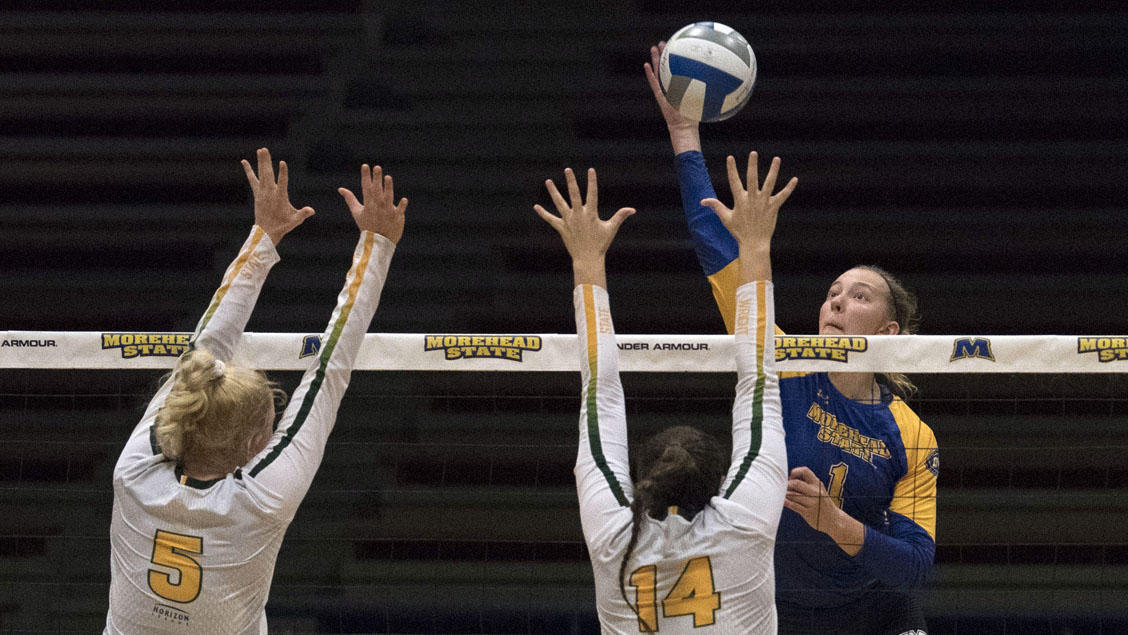Eagle Volleyball Drops Comfort Inn Vitational Finale To Wright