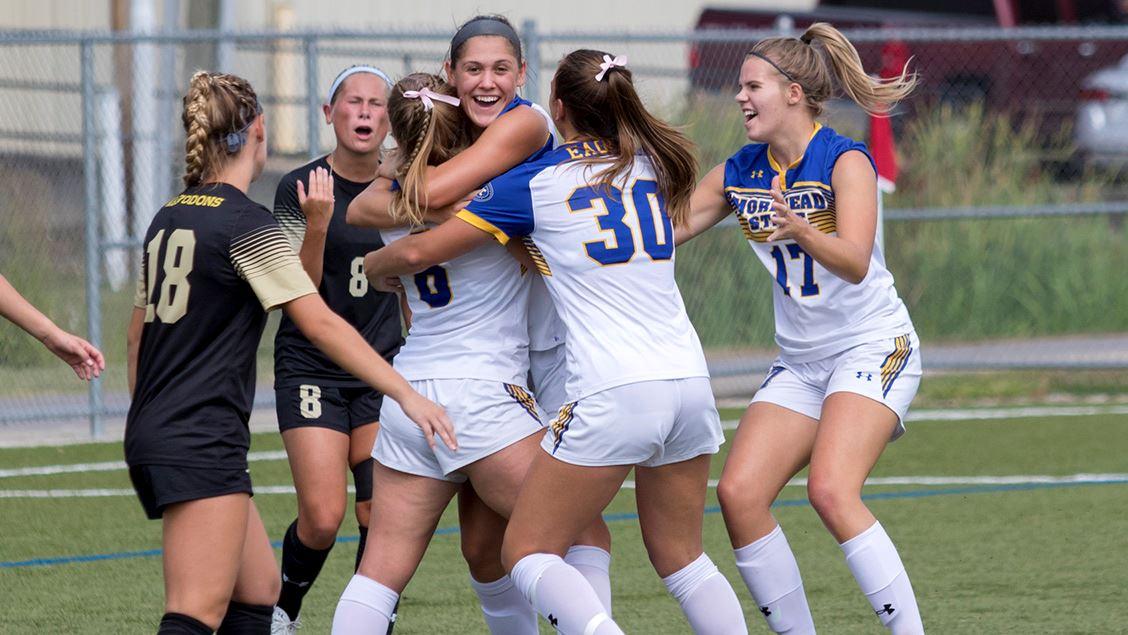 Soccer Wins Third Straight With Clean Sheet Vs Mastodons Wmky