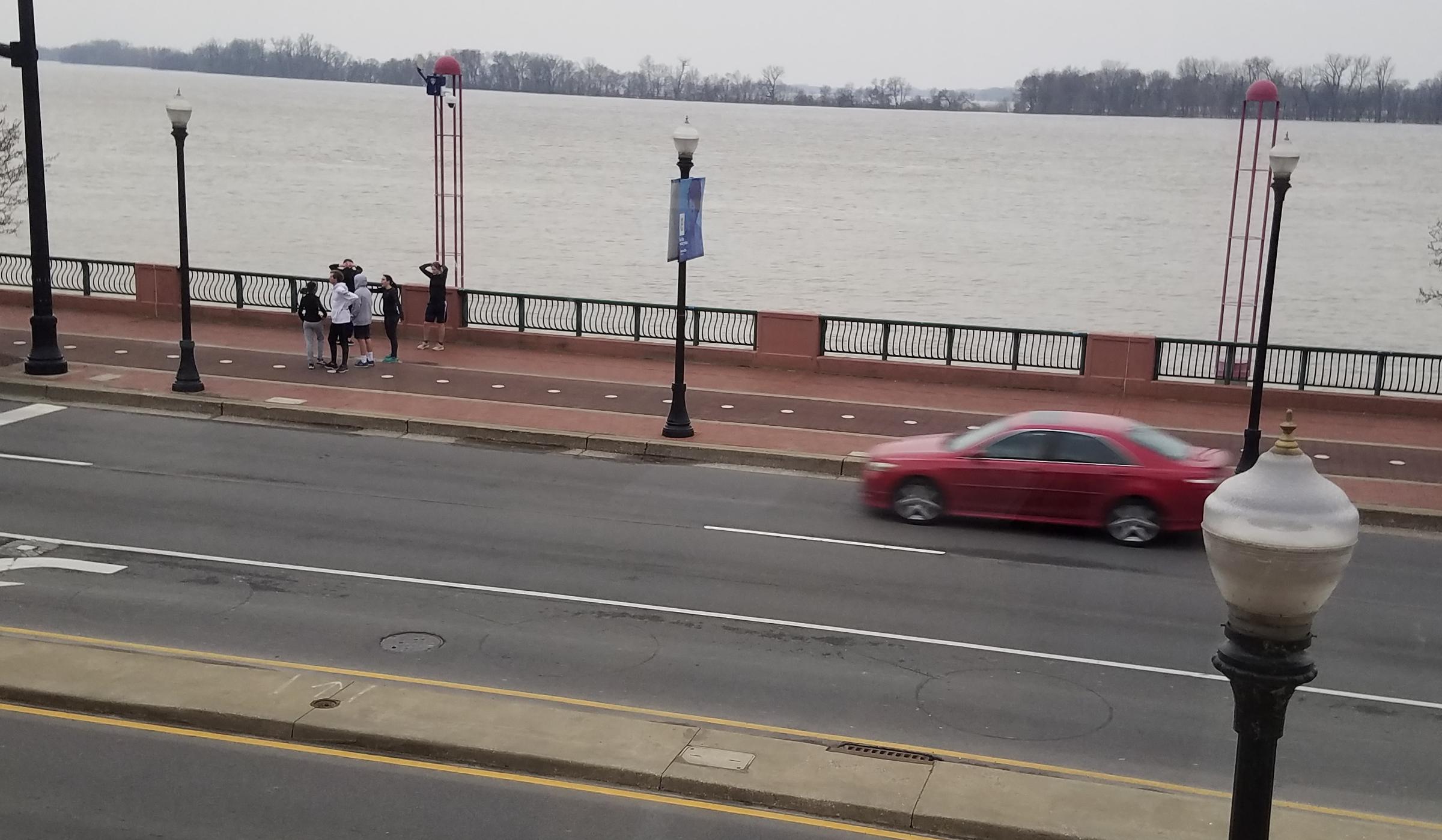 Ohio River Rises Above Flood Stage Wnin 5345