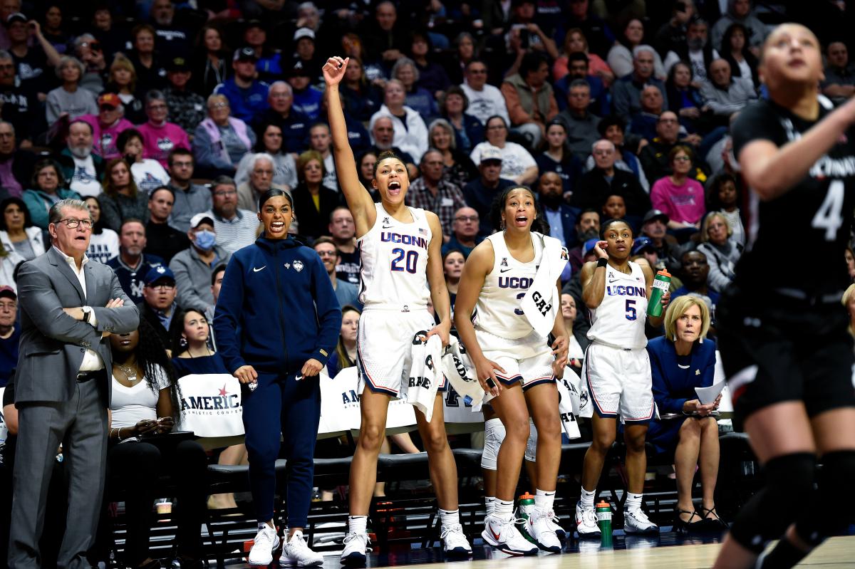 UConn Caps Unbeaten American Run With Seventh Conference Title ...