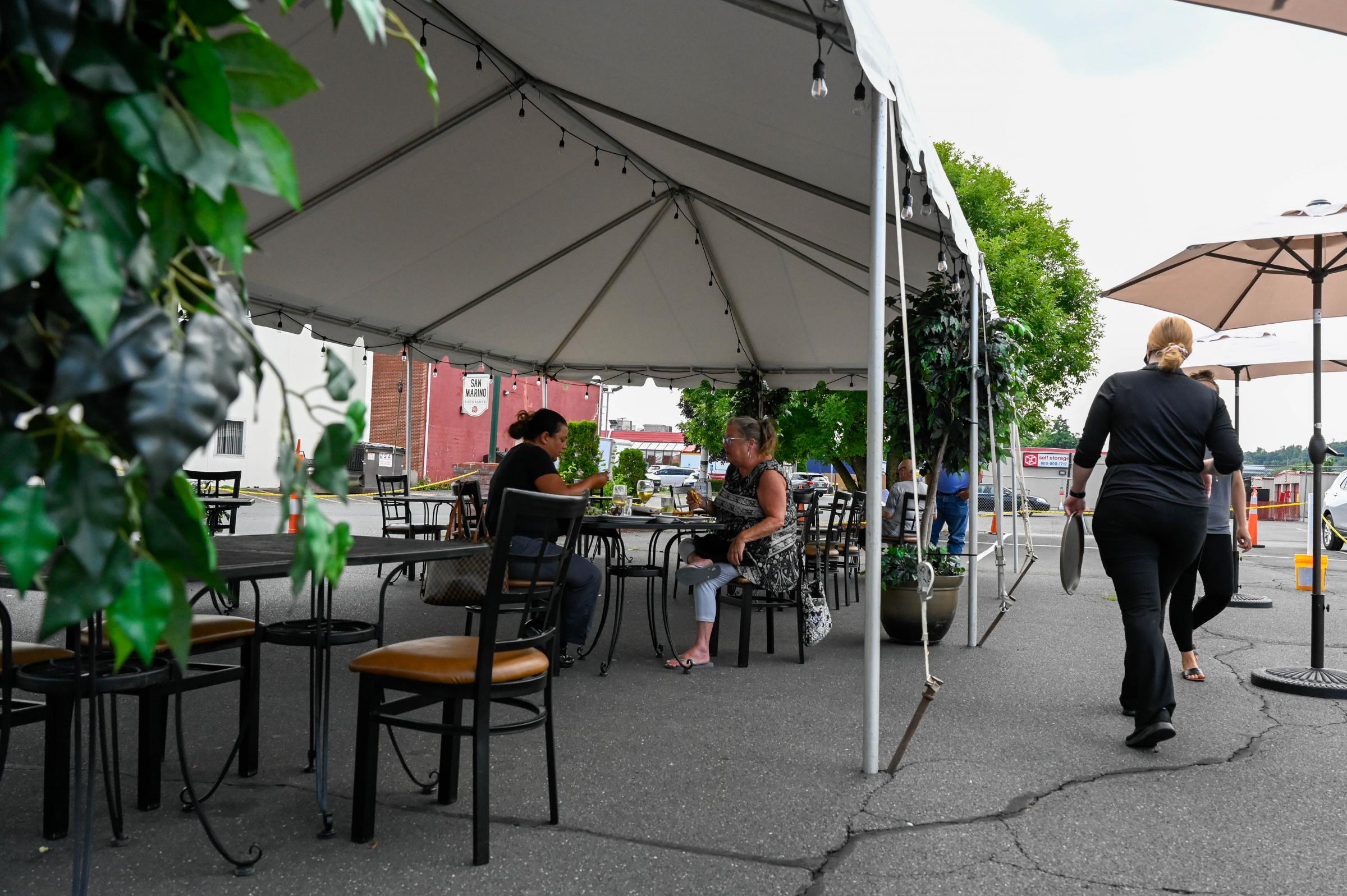 Connecticut Restaurants Push For Expanded Capacity Limits