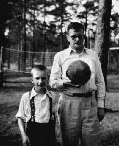 Dmitri Shostakovich Wrote This Piano Concerto For His Son, Maxim | WRTI