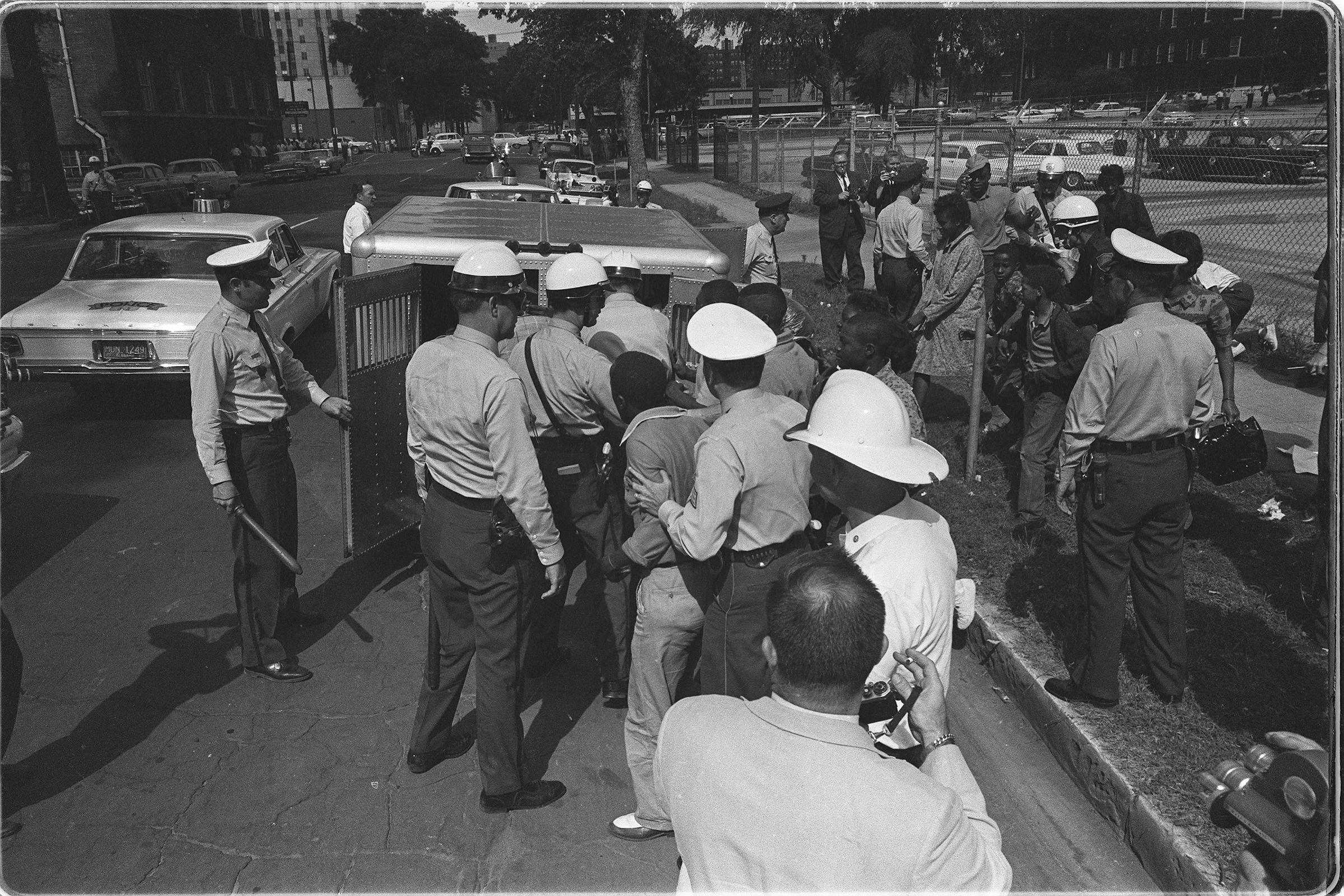 How The Media Covered The Civil Rights Movement: The Children's March ...