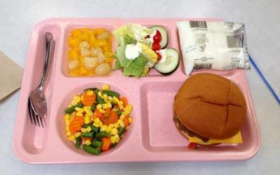 A Matter Of Taste Why Congress May Back Off New School Lunch Standards Npr Illinois