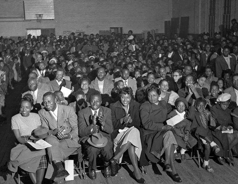 'Breathtaking' Images Discovered Of A 1950s Shoeshine Competition In ...