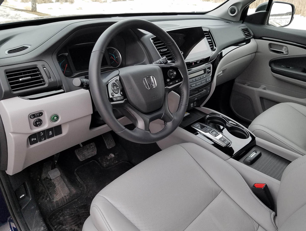 2019 Honda Pilot AWD Elite Review | WUWM