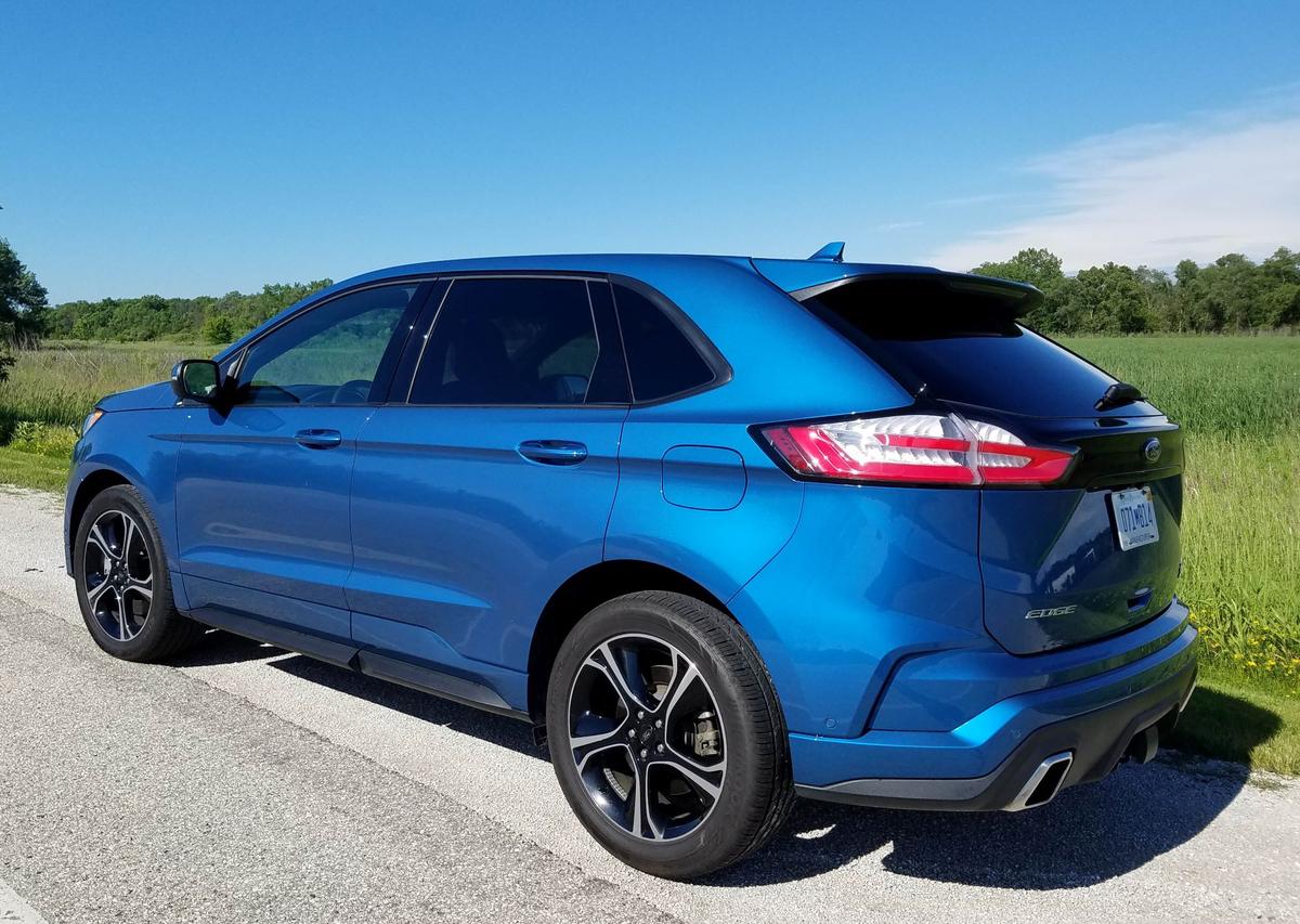 2019 Ford Edge ST AWD Review | WUWM