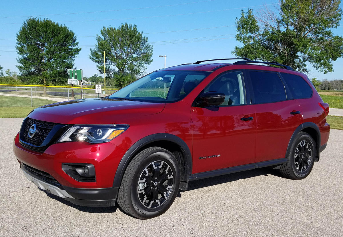 2019 Nissan Pathfinder SV 4WD Review WUWM