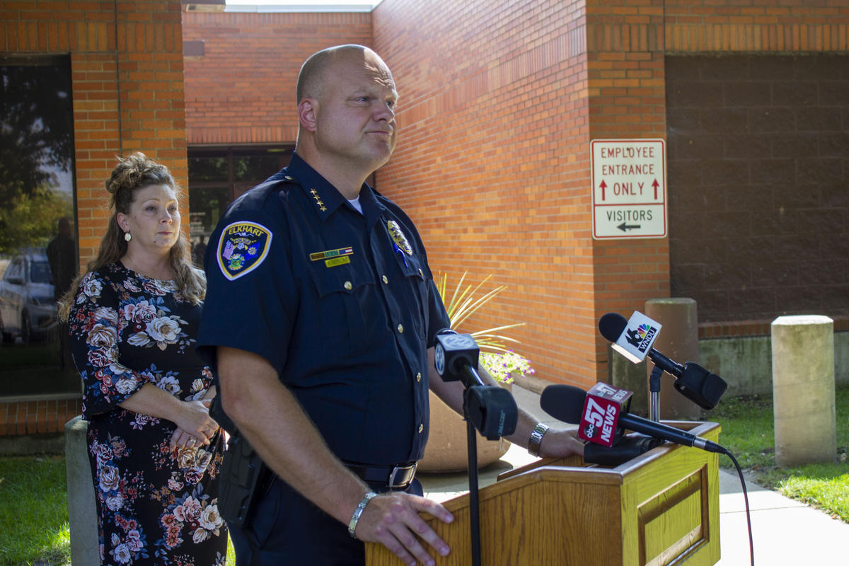 Elkhart Police Officer Shoots, Kills Man Suspected of Shooting And