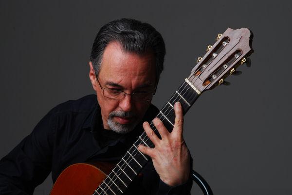 Fiesta introduces some great classical guitarists - November 2018 | WXXI-FM