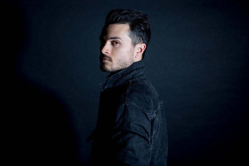 Next photo of Michael Malarkey